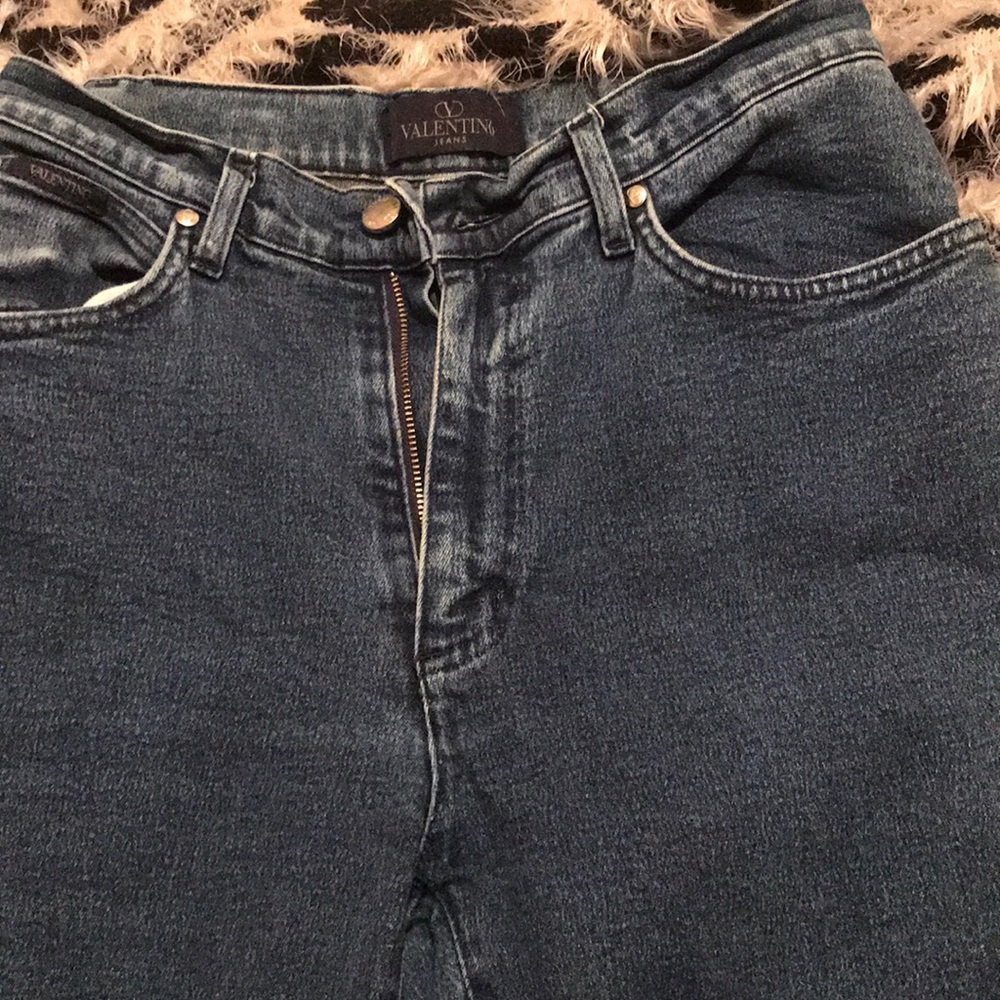 Size 30 authentic Valentino jeans 👖